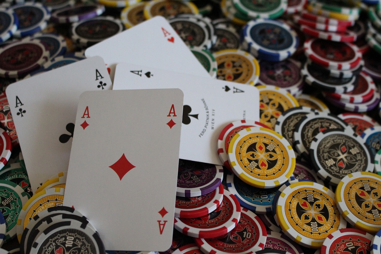 Odkrywanie Pokerowego WszechśWiata: Popularne Warianty Gry, Które Warto Wypróbować